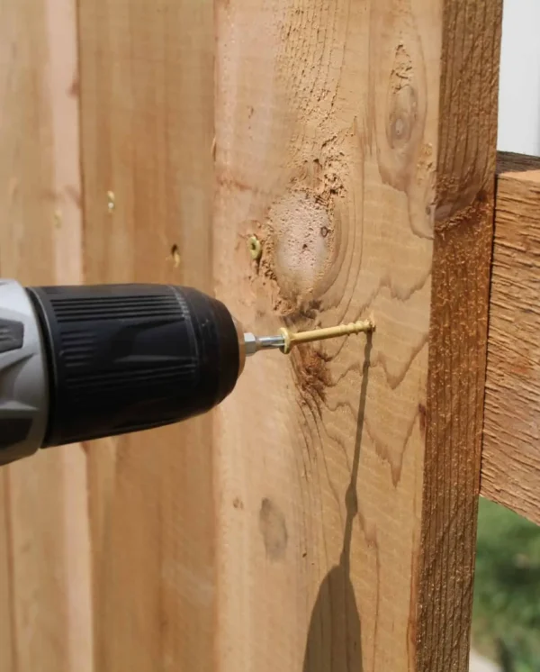 Wooden-fence-repair-scaled